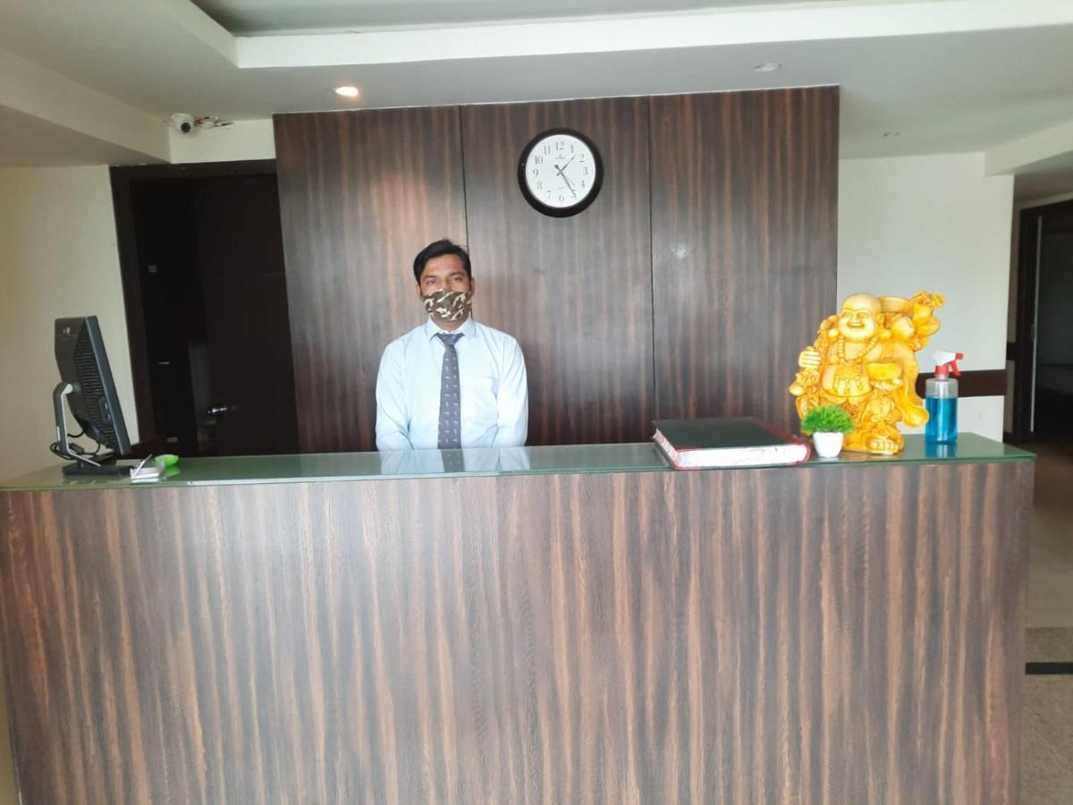 Zenith Hotel - Delhi Airport نيودلهي المظهر الخارجي الصورة