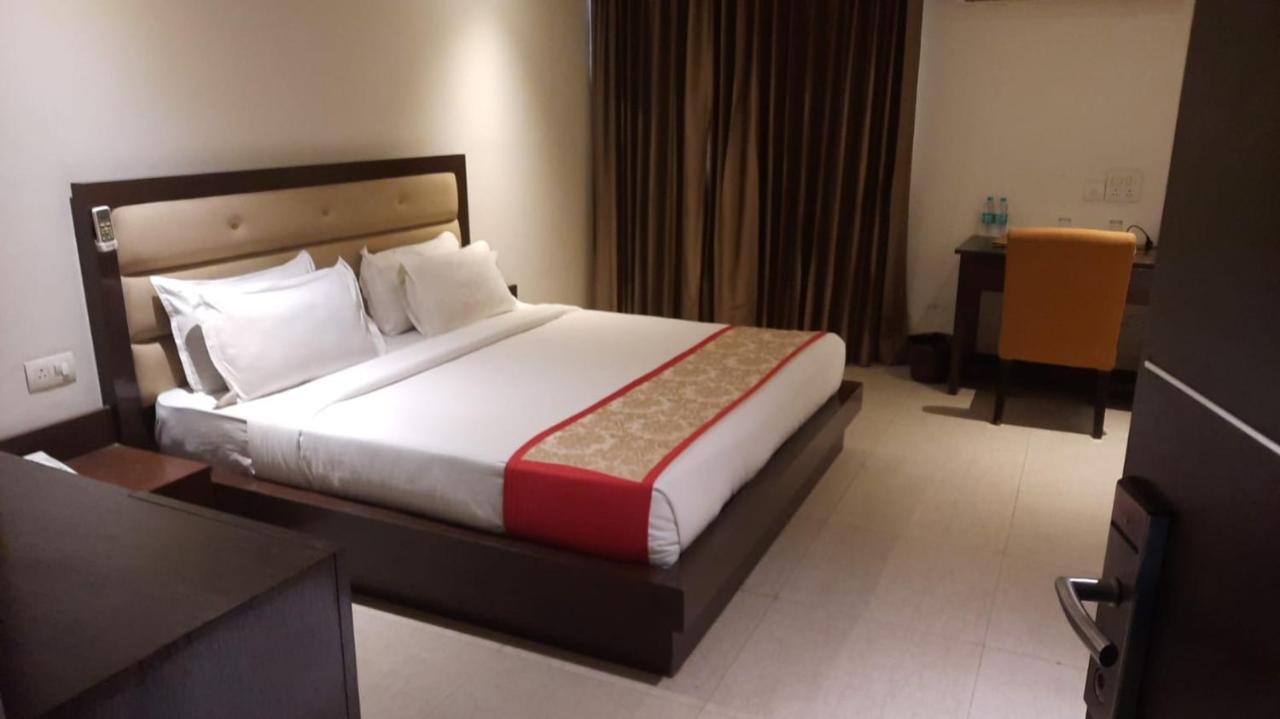 Zenith Hotel - Delhi Airport نيودلهي المظهر الخارجي الصورة